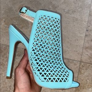 Mint Heels